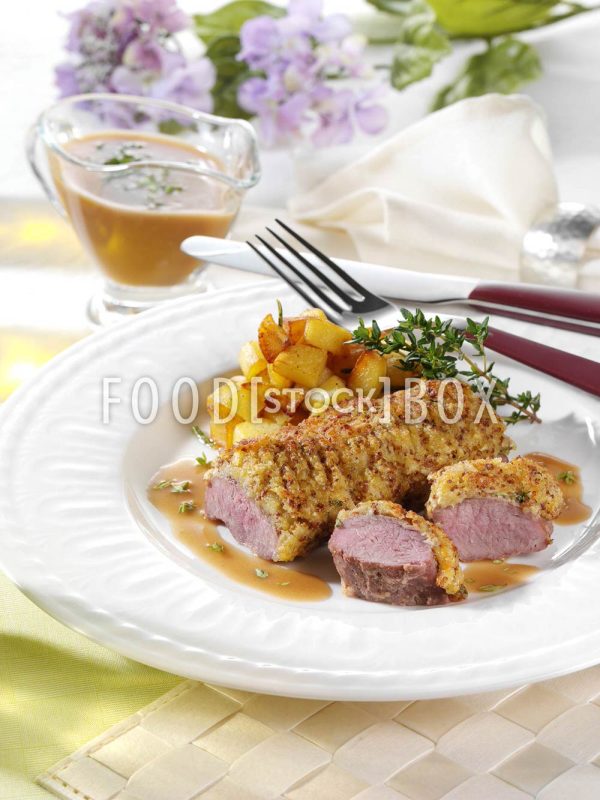 Lammrücken mit Kräuter-Senf-Kruste
