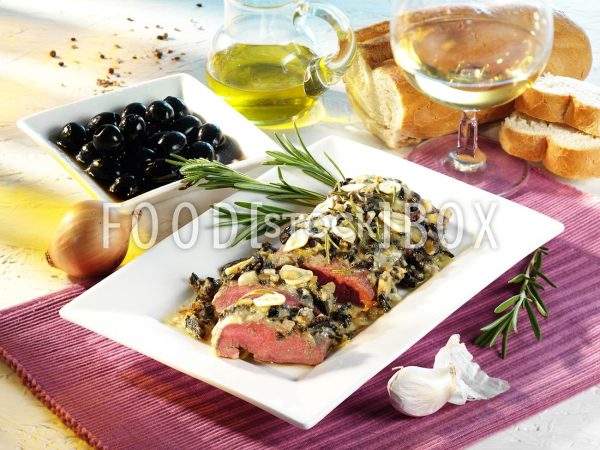 Lammrücken mit Olivencreme