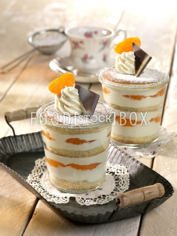Mandarinen-Käsesahne im Glas