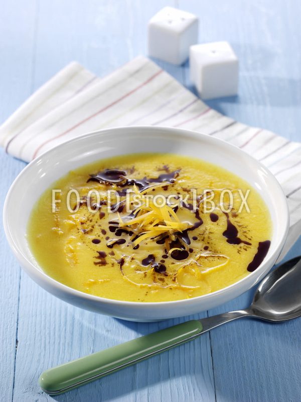 Möhren-Kokos-Suppe