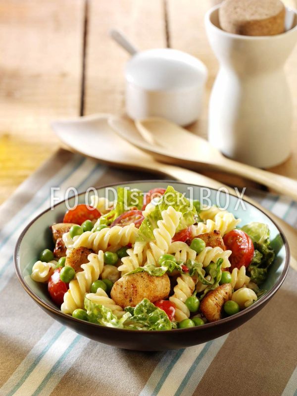 Nudel-Hähnchen-Salat