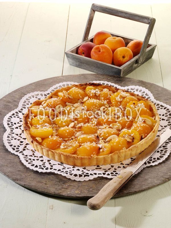 Mandel-Aprikosen-Torte