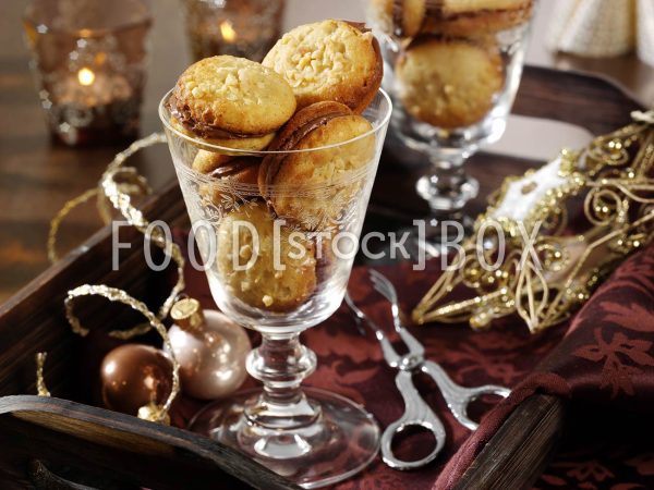 Mandelkekse mit feiner Füllung 2