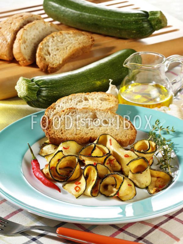 Marinierte Zucchinischeiben