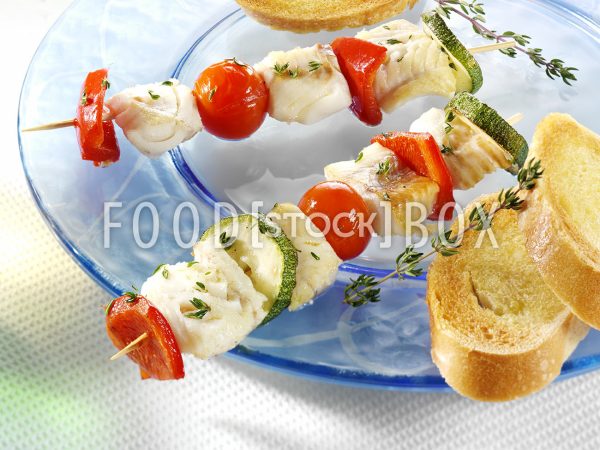 Mediterrane Fischspieße