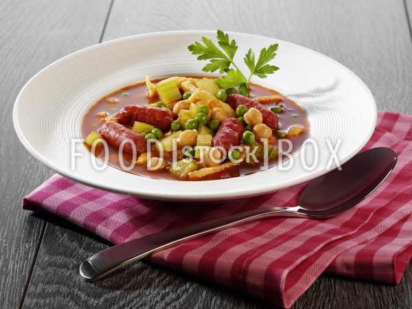 Mini-Cabanossi in Erbsensuppe / Diabetiker