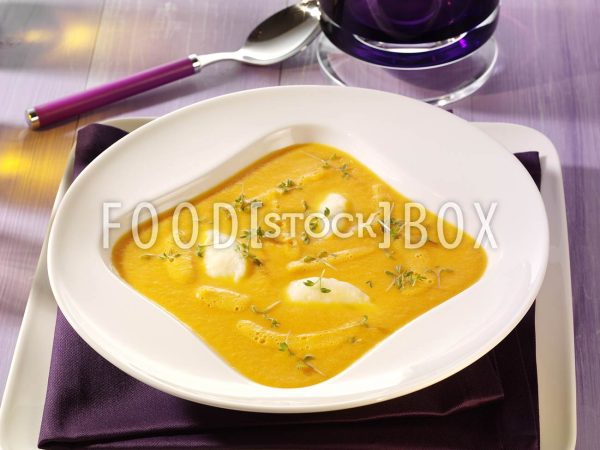 Möhrencremesuppe mit Schalotten 2