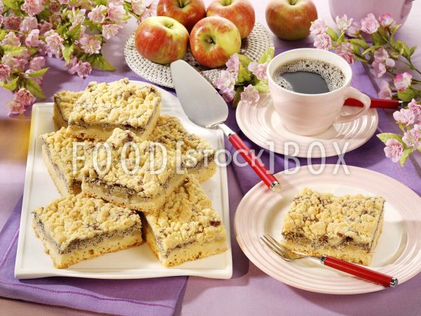 Mohn-Apfelkuchen mit Butterstreusel