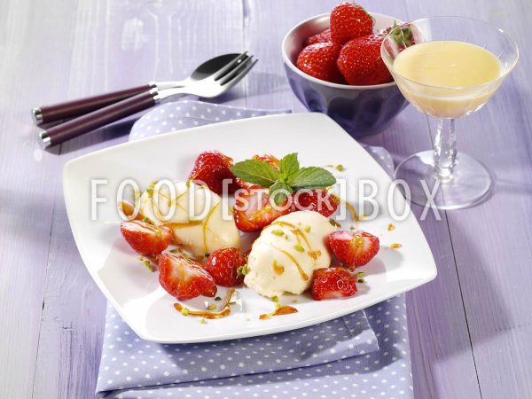 Mousse mit Erdbeeren 2