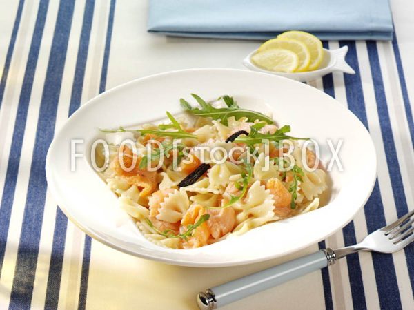Nudeln mit Lachs
