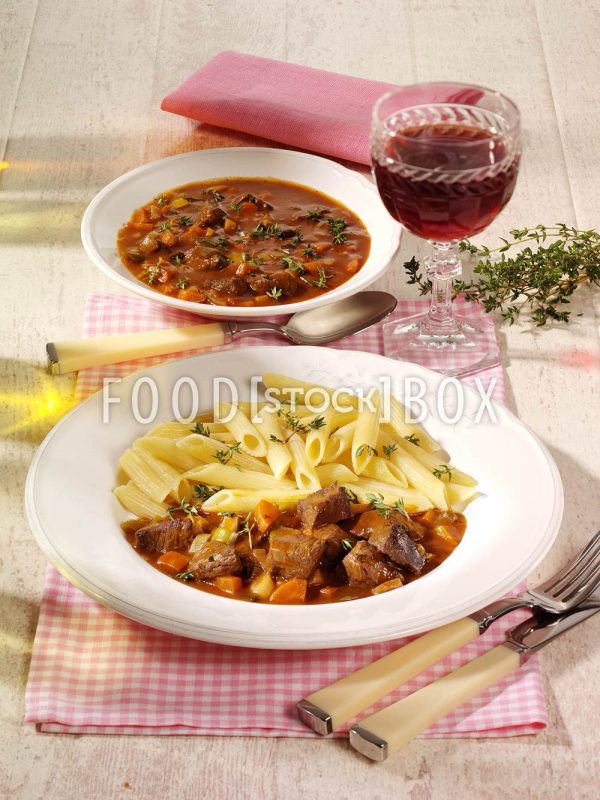 Nudeln mit Ragout