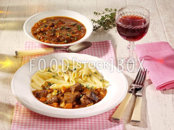 Nudeln mit Ragout 2