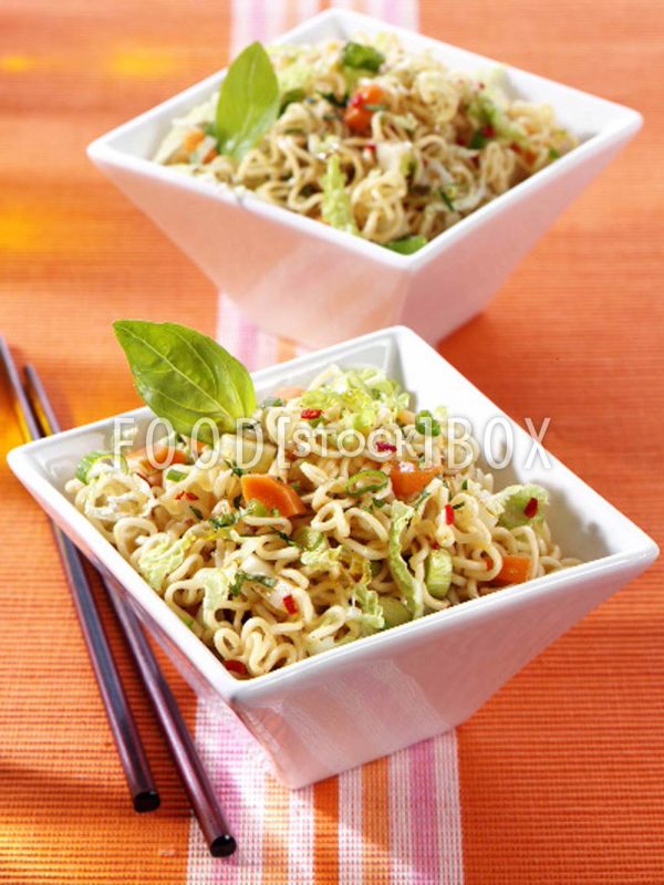 Nudelsalat mit Chinakohl