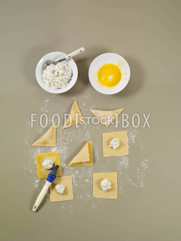 Nudeltaschen mit Frühlingskräutern Step 5