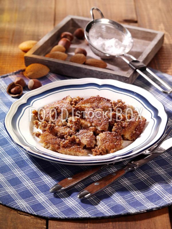 Nuss-Kaiserschmarrn