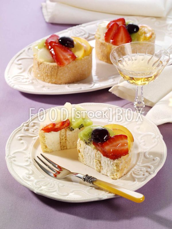 Obst-Sahne-Schnitten 2