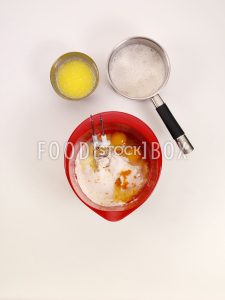 Osterzopf mit Pistazien-Orangen-Füllung Step 2