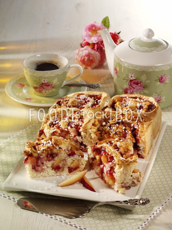 Pflaumen-Rosen-Kuchen