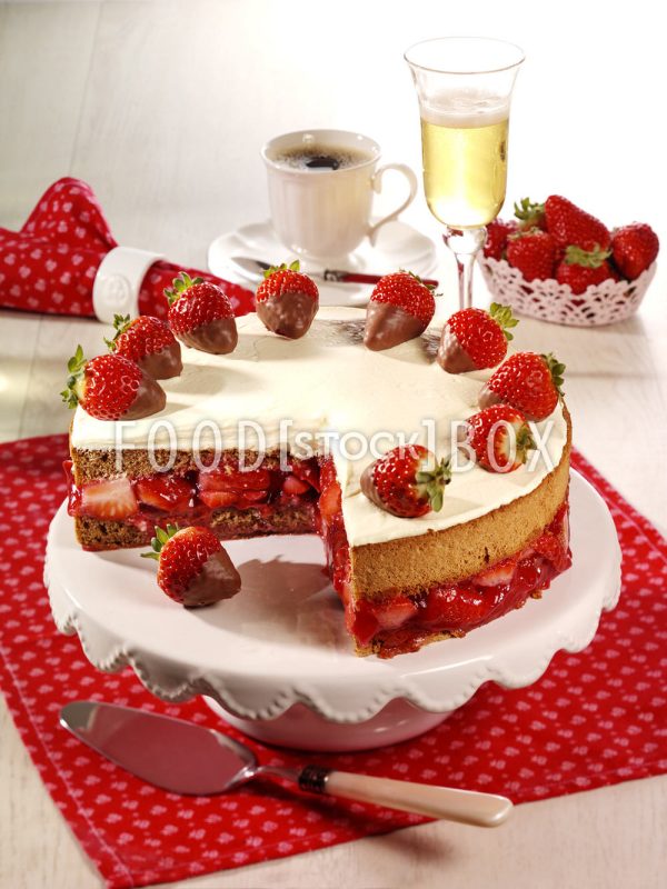 Prosecco-Torte mit Nougat