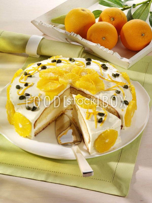 Orangentorte mit Pistazie