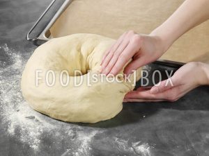Osterkranz mit Eier Step 6