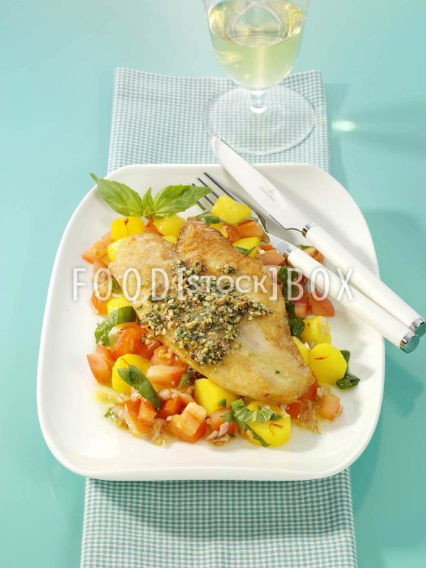 Pangasiusfilet auf Kartoffelsalat