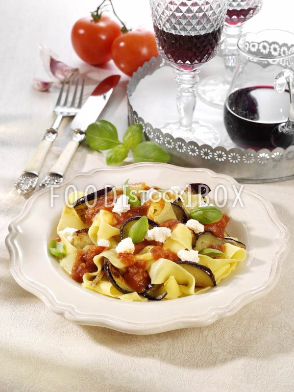 Pappardelle mit Auberginen