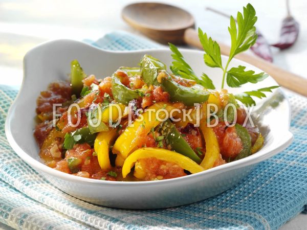 Paprika mit Tomatensauce