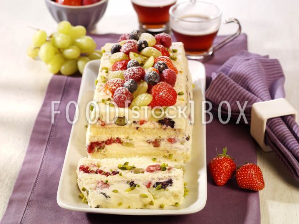 Parfait-Torte mit Obst