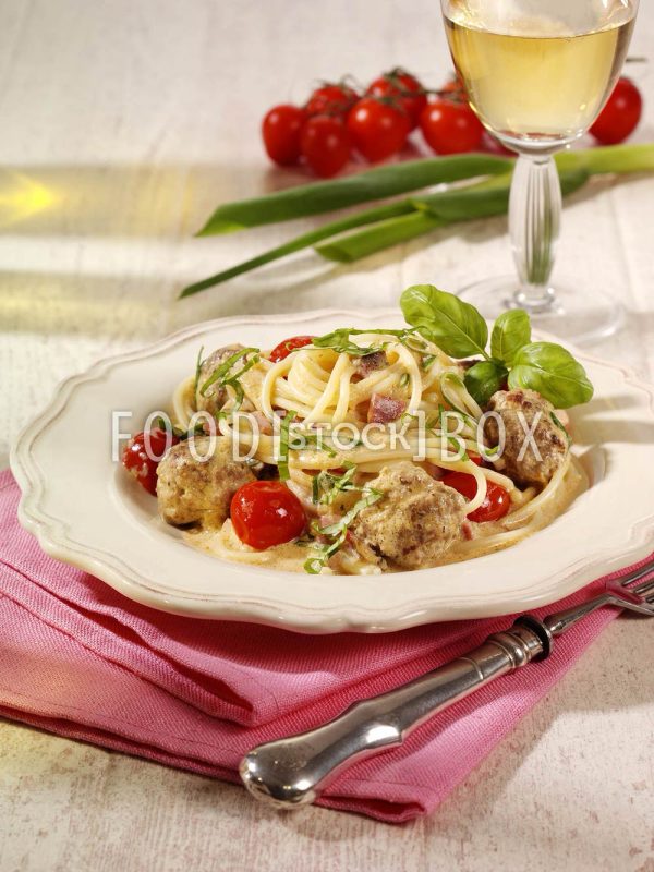 Pasta mit Senf-Hackklößchen 2