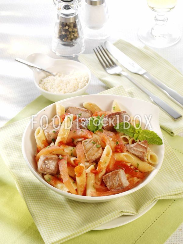 Penne mit Thunfisch