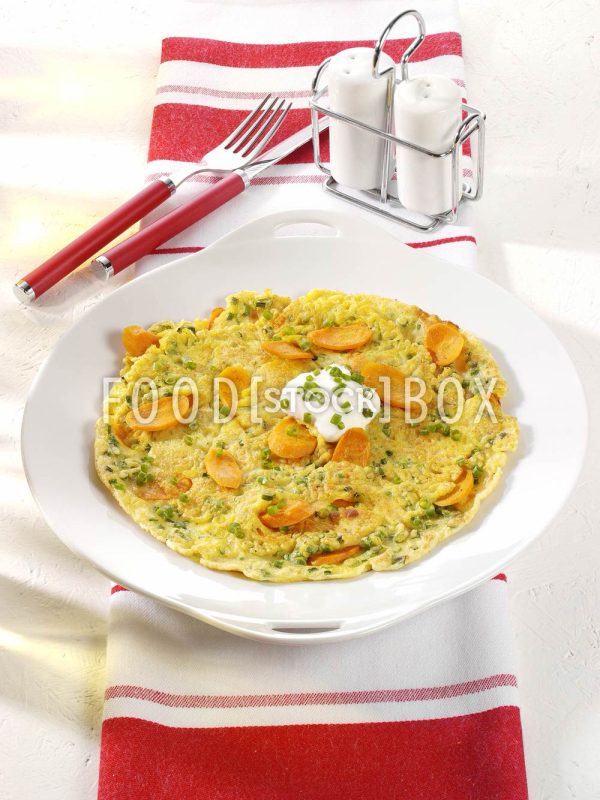Pfannkuchen mit Curry-Möhren