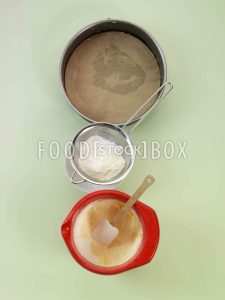 Pfirsich-Prosecco Torte Step 2