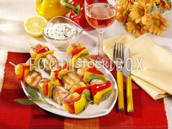 Puten-Kartoffel-Spieß mit Kräuterfarce