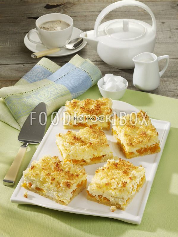 Quark-Kokos- Blechkuche mit Mandarinen