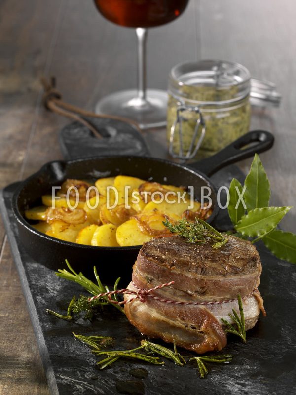Rinderfilet mit Bacon