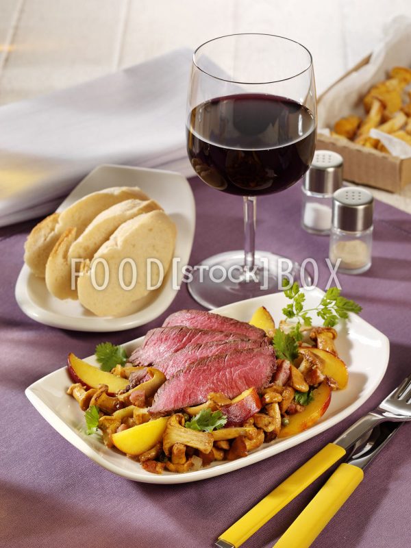Rumpsteak mit Pfifferlingsalat