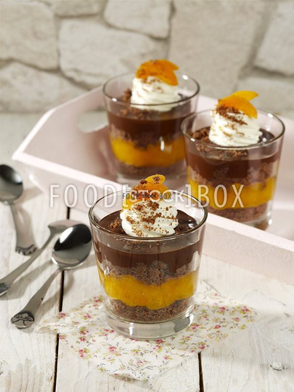 Sacher Törtchen im Glas