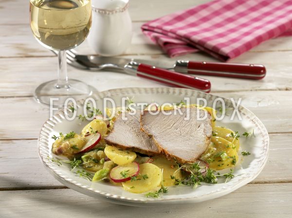 Salzbraten mit Kartoffelsalat