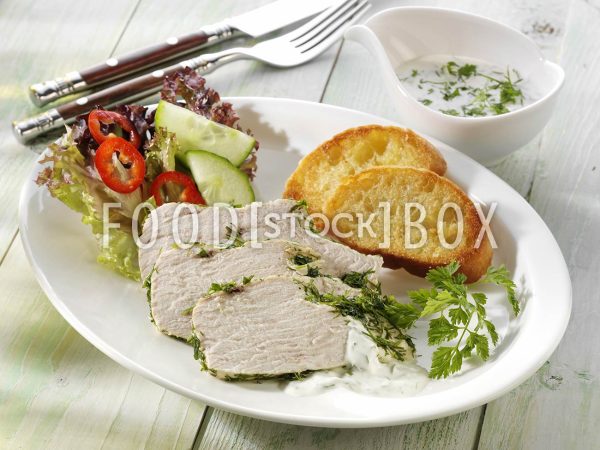 Putenbrust mit Kräutersauce