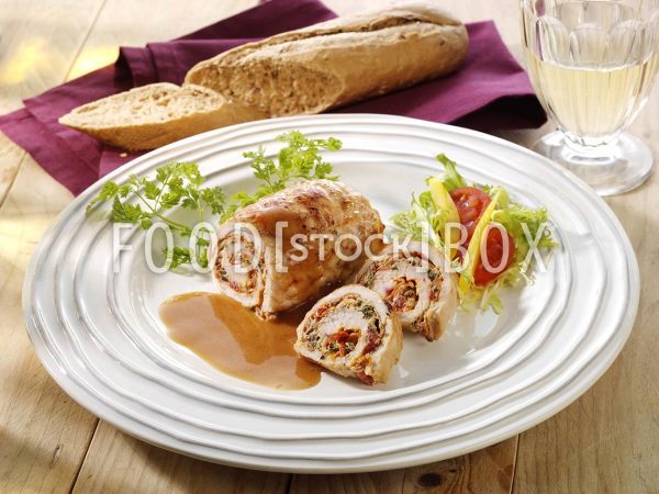 Putenröllchen mit Tomaten-Frischkäse-Füllung 2