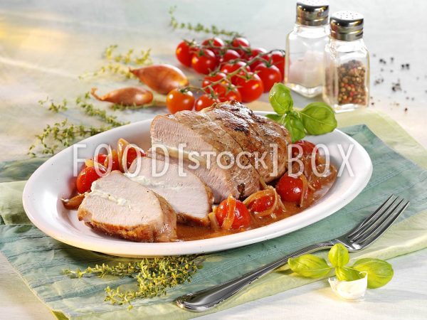 Putenrollbraten im Tomatensud