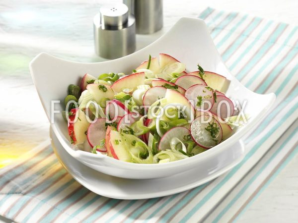 Radieschensalat mit Apfel