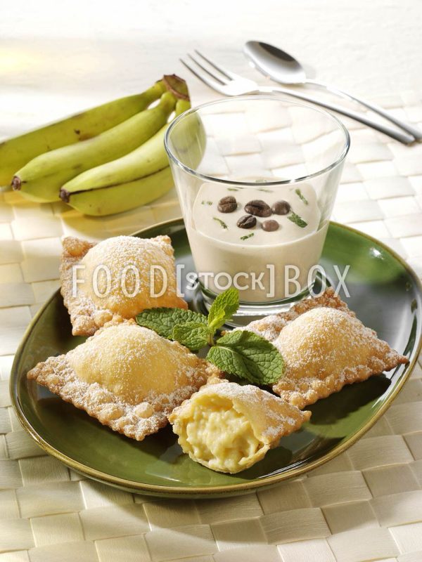 Ravioli mit Bananensauce 2