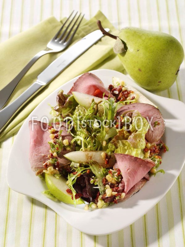 Roastbeef auf Birnensalat