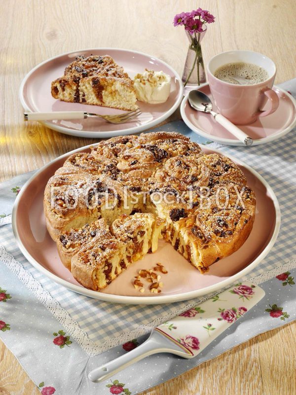 Rosenkuchen mit Mandeln