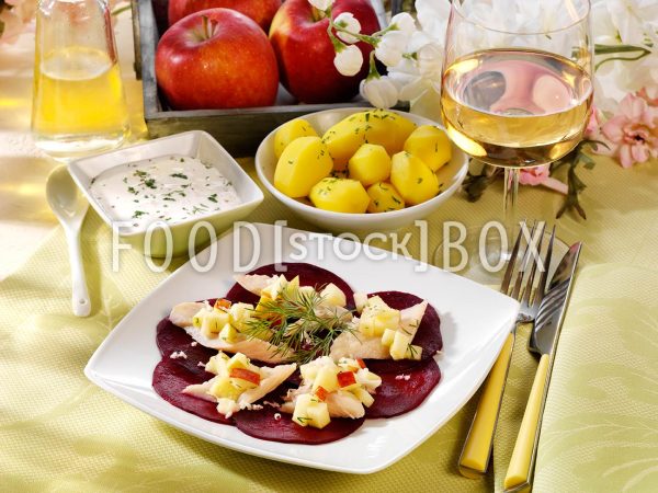 Rote-Bete mit Forelle und Meerrettich