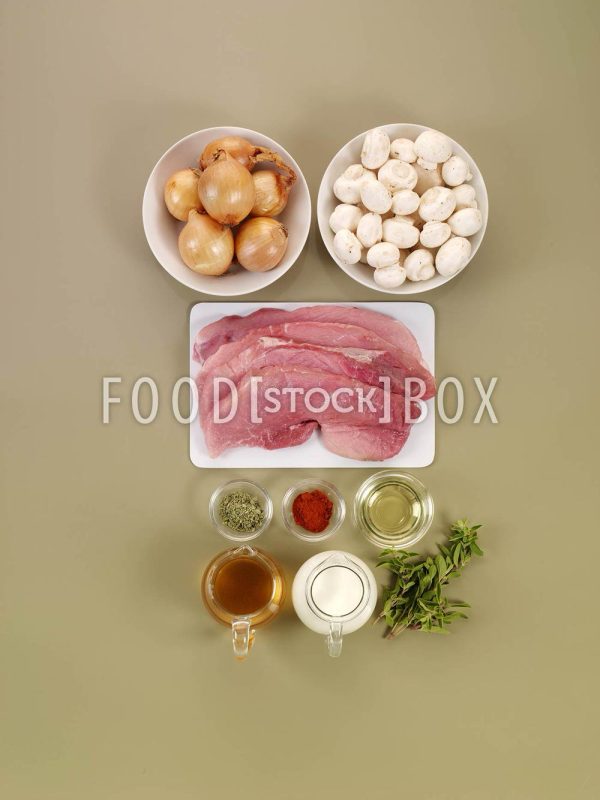 Sahne-Zwiebel-Schnitzel Step 1