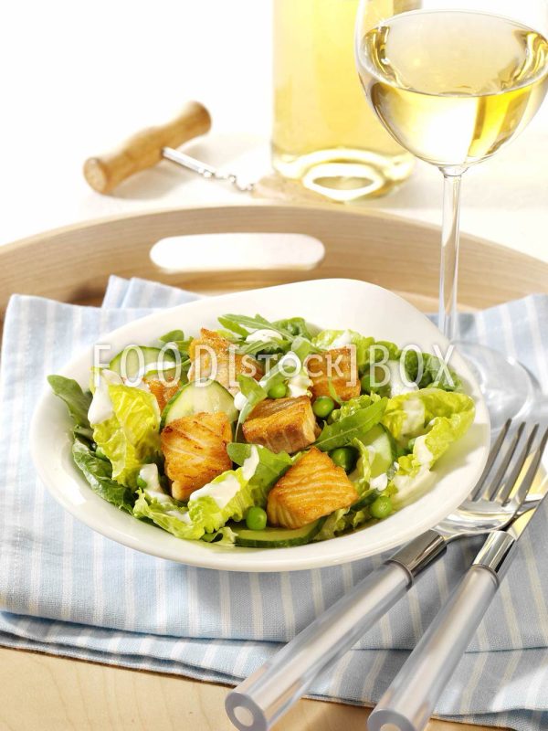 Salat mit Lachs