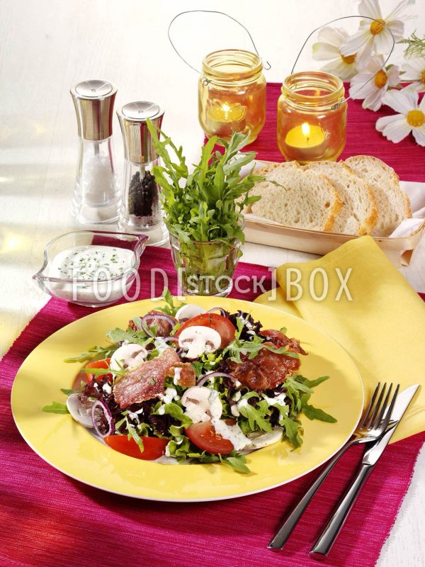 Salat mit Schinken